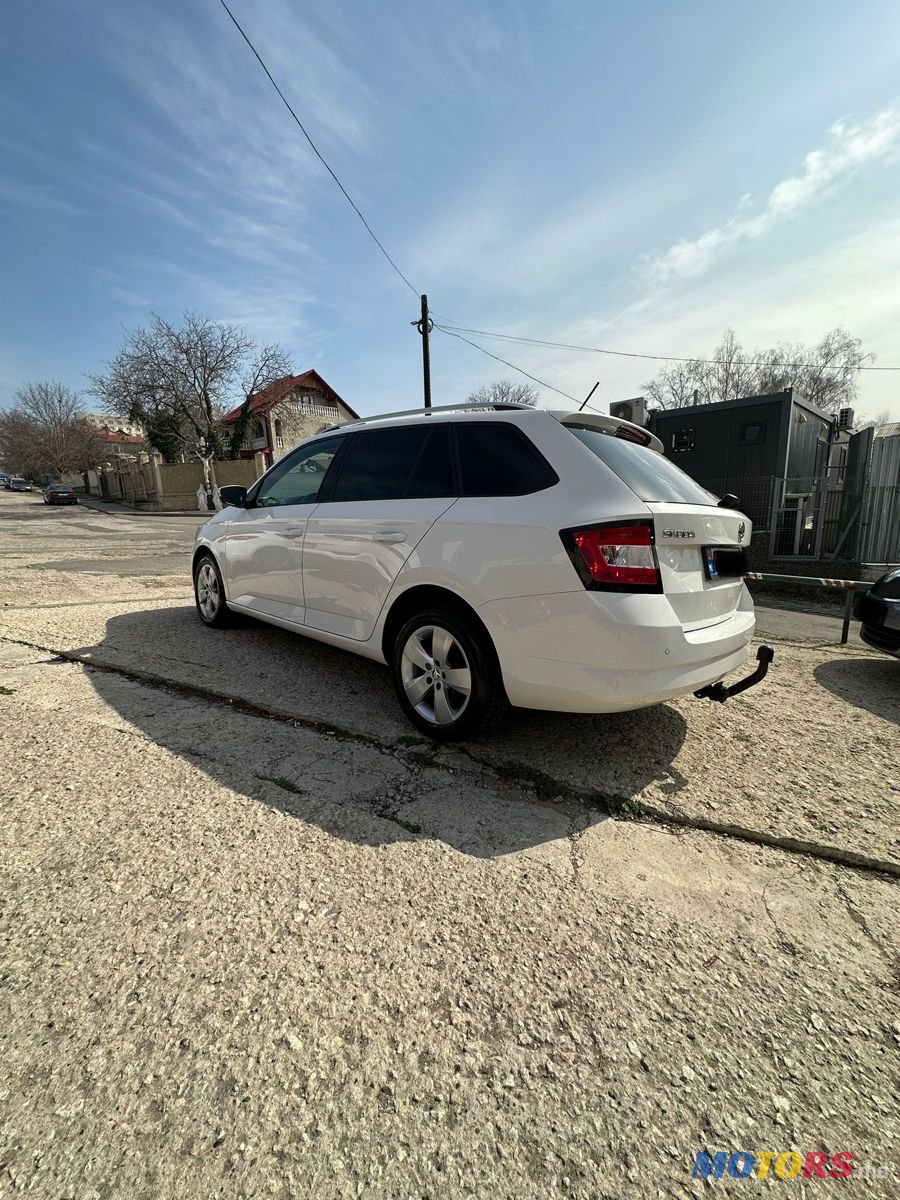 2015' Skoda Fabia photo #5