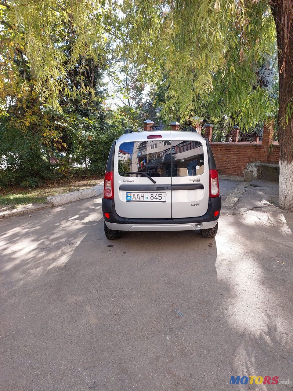 2007' Dacia Logan Mcv photo #3