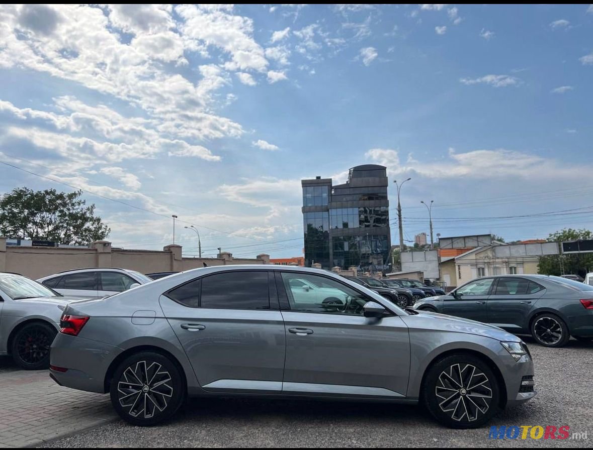 2020' Skoda Superb photo #2