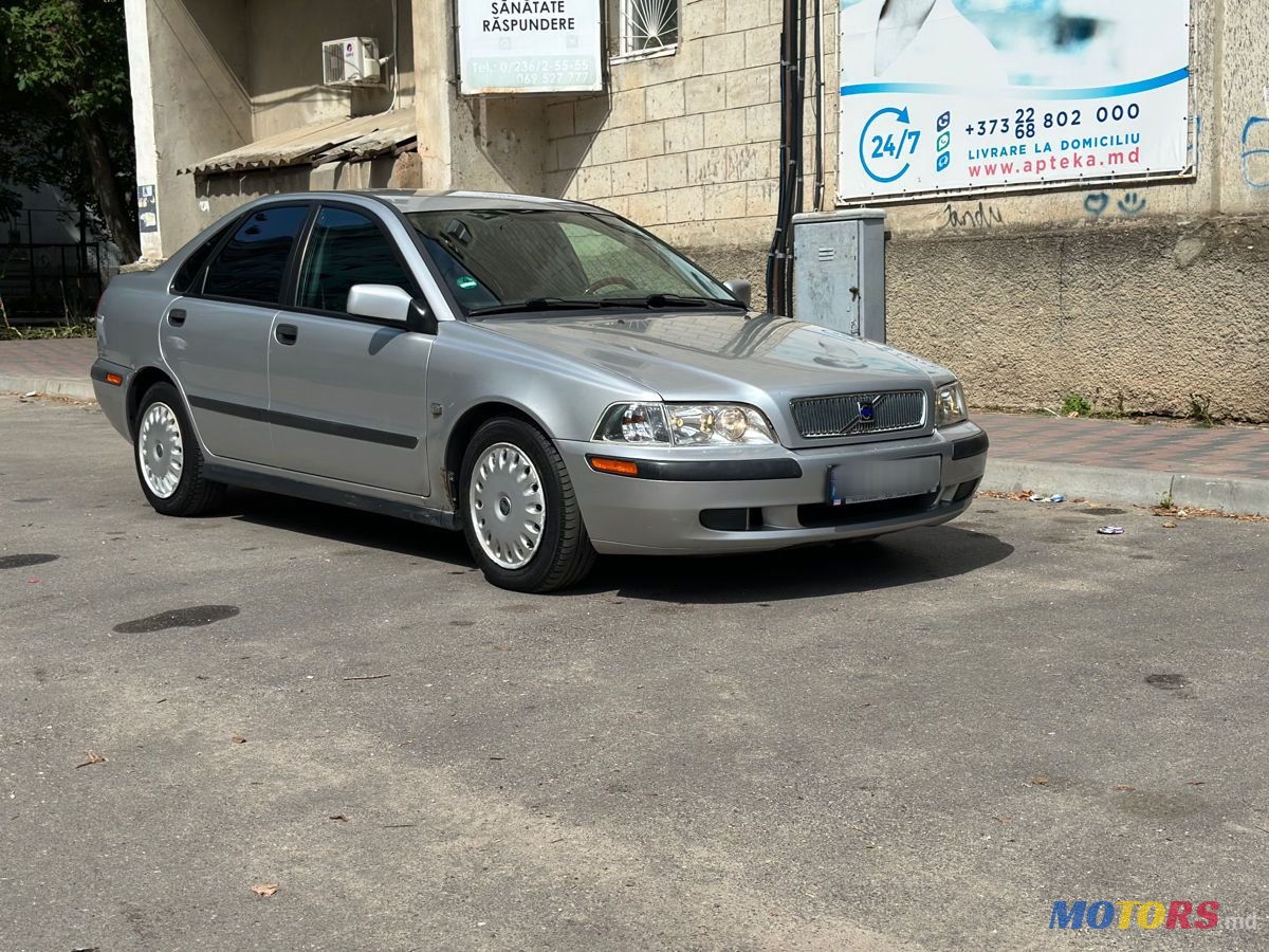 2001' Volvo S40 photo #1