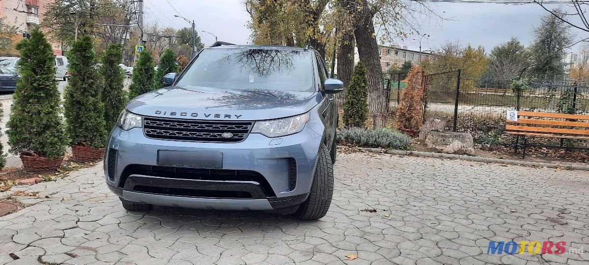 2018' Land Rover Discovery photo #1