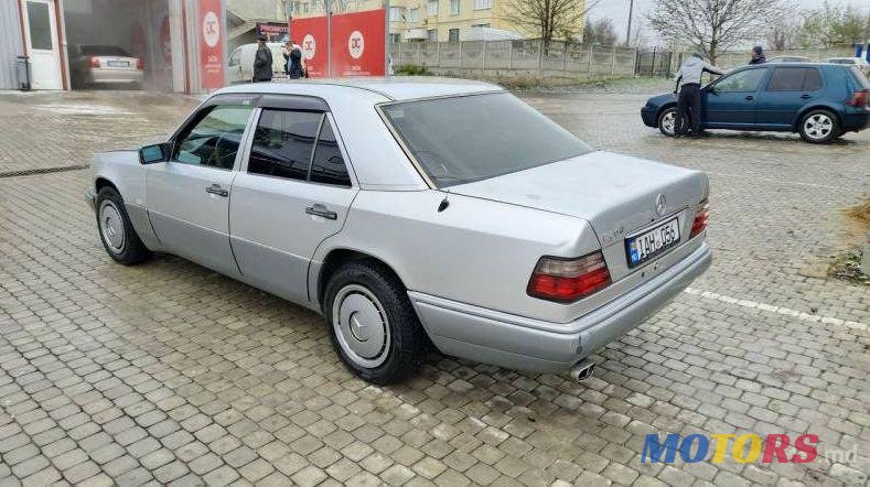 1995' Mercedes-Benz 124 photo #1