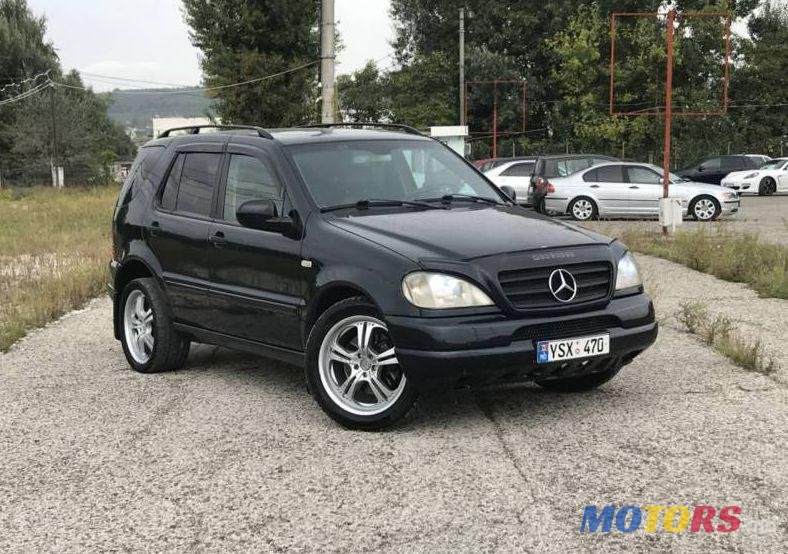 2001' Mercedes-Benz Ml photo #1