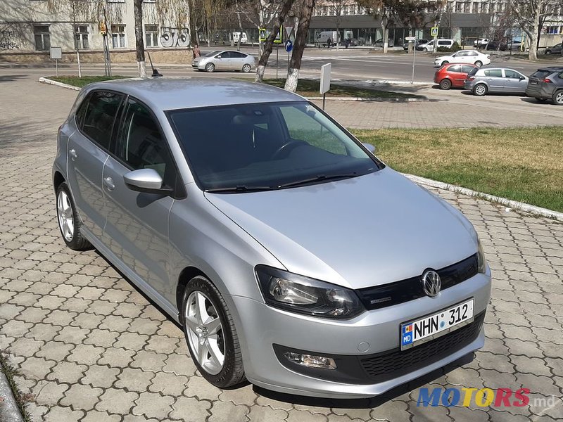 2013' Volkswagen Polo photo #3