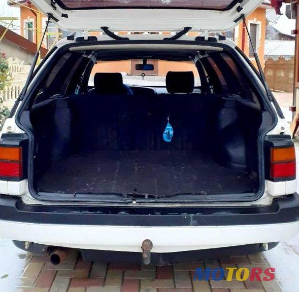 1992' Volkswagen Passat photo #2