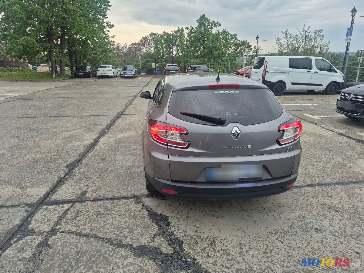 2010' Renault Megane photo #5