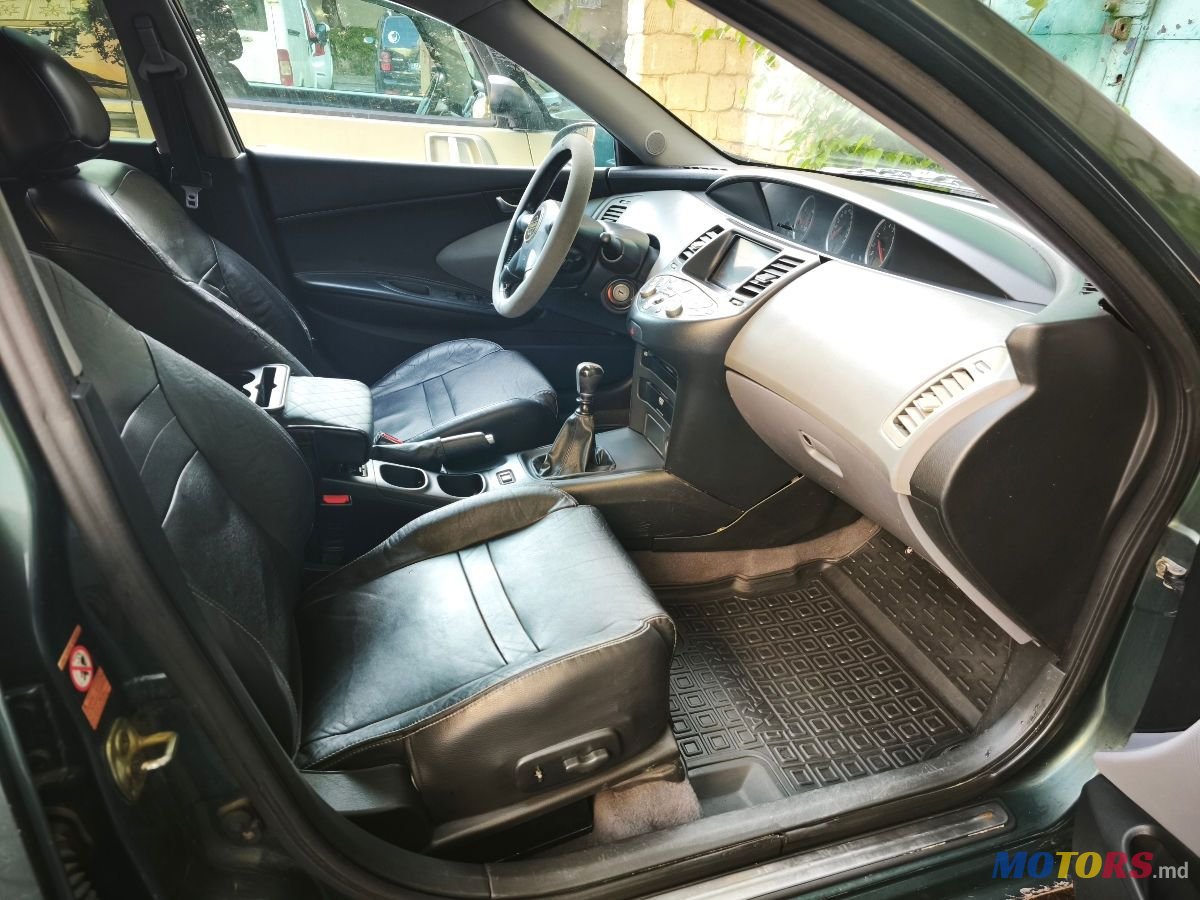 2002' Nissan Primera photo #5