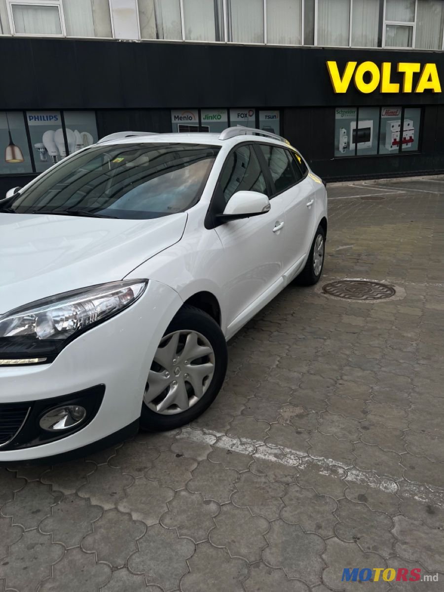 2013' Renault Megane photo #2