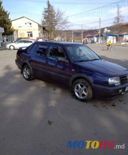 1995' Volkswagen Vento photo #1