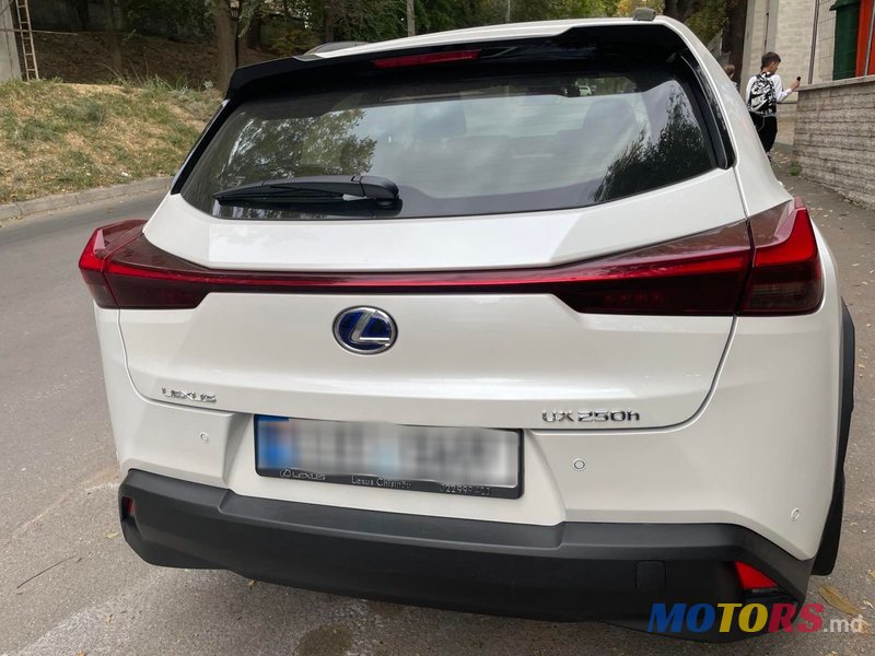 2022' Lexus UX photo #2