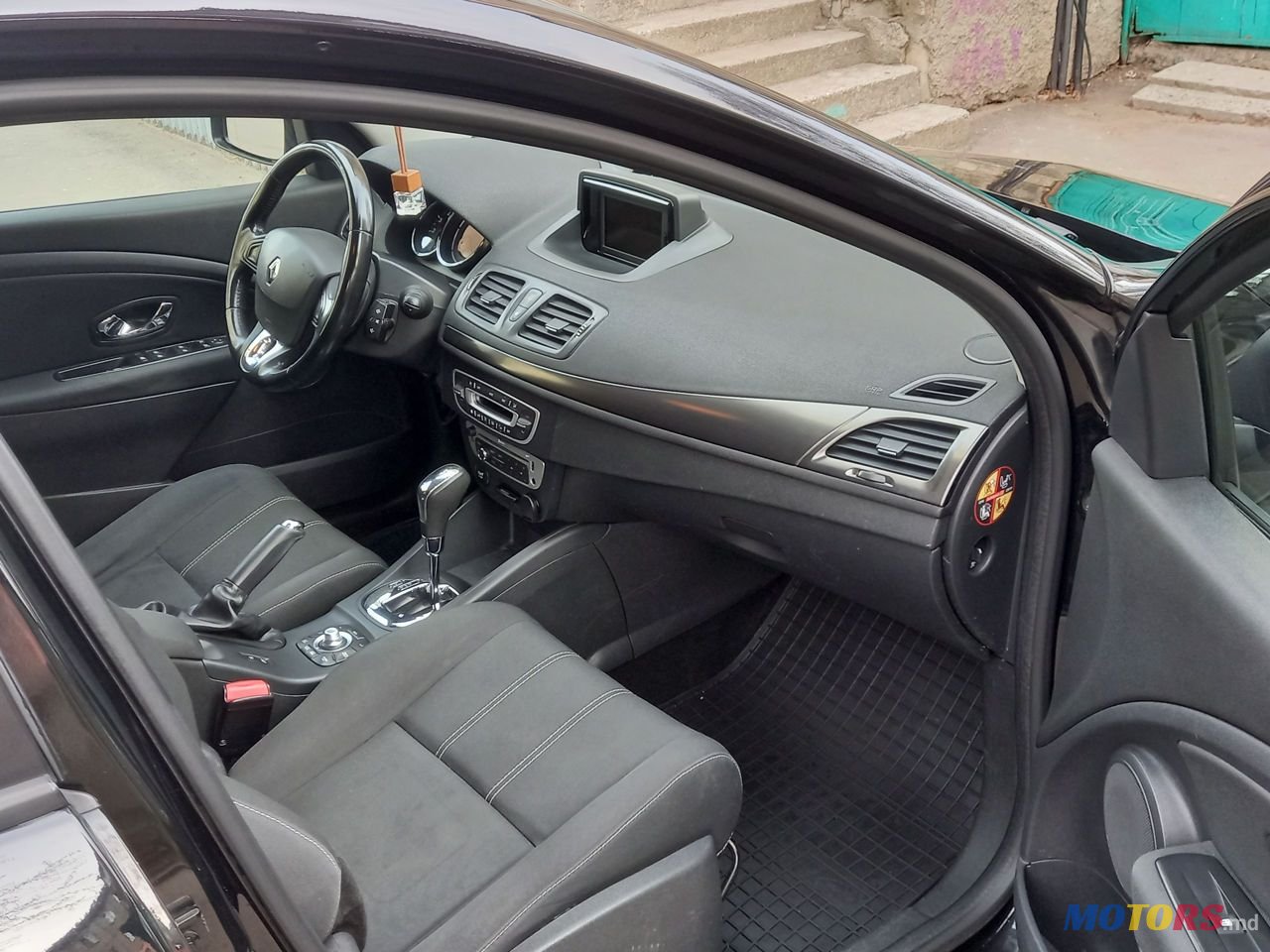 2013' Renault Megane photo #4