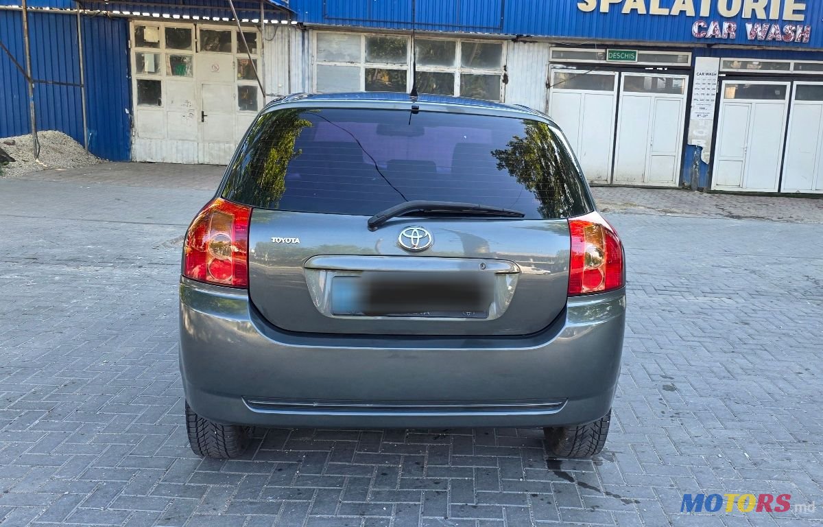 2005' Toyota Corolla photo #5