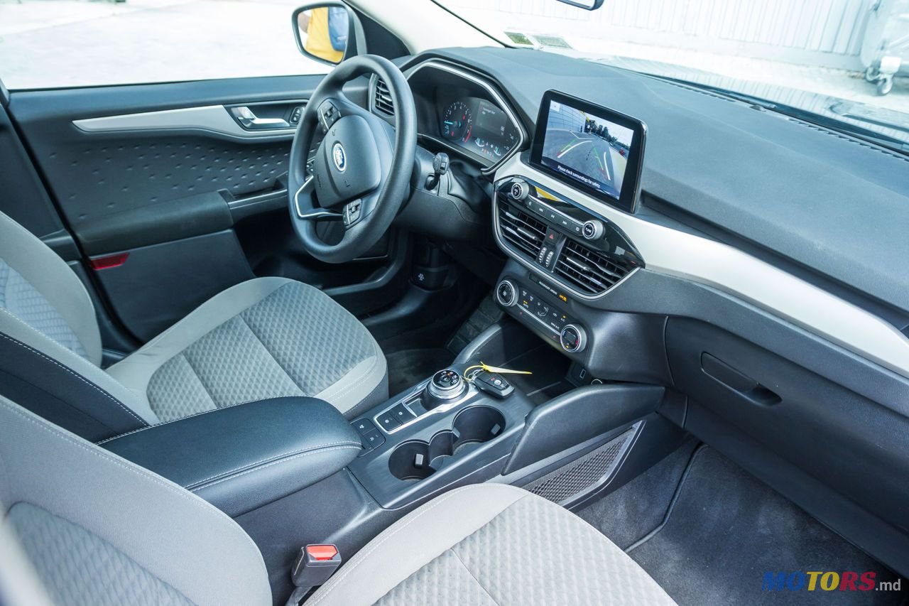 2020' Ford Kuga photo #6