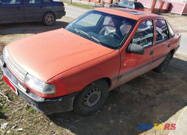 1990' Opel Vectra photo #1