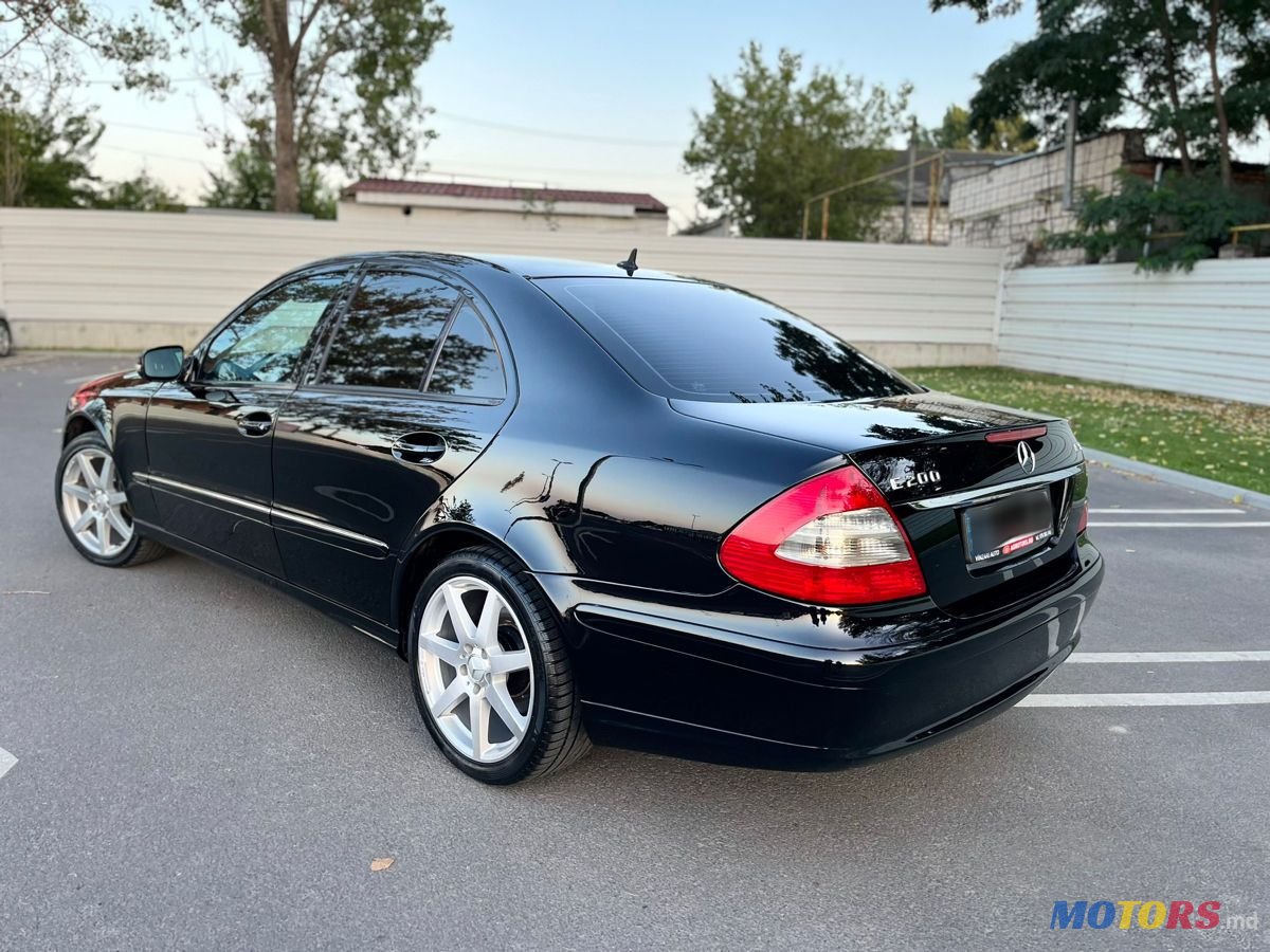 2009' Mercedes-Benz E Класс photo #4