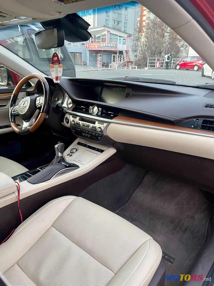 2016' Lexus Es Series photo #6