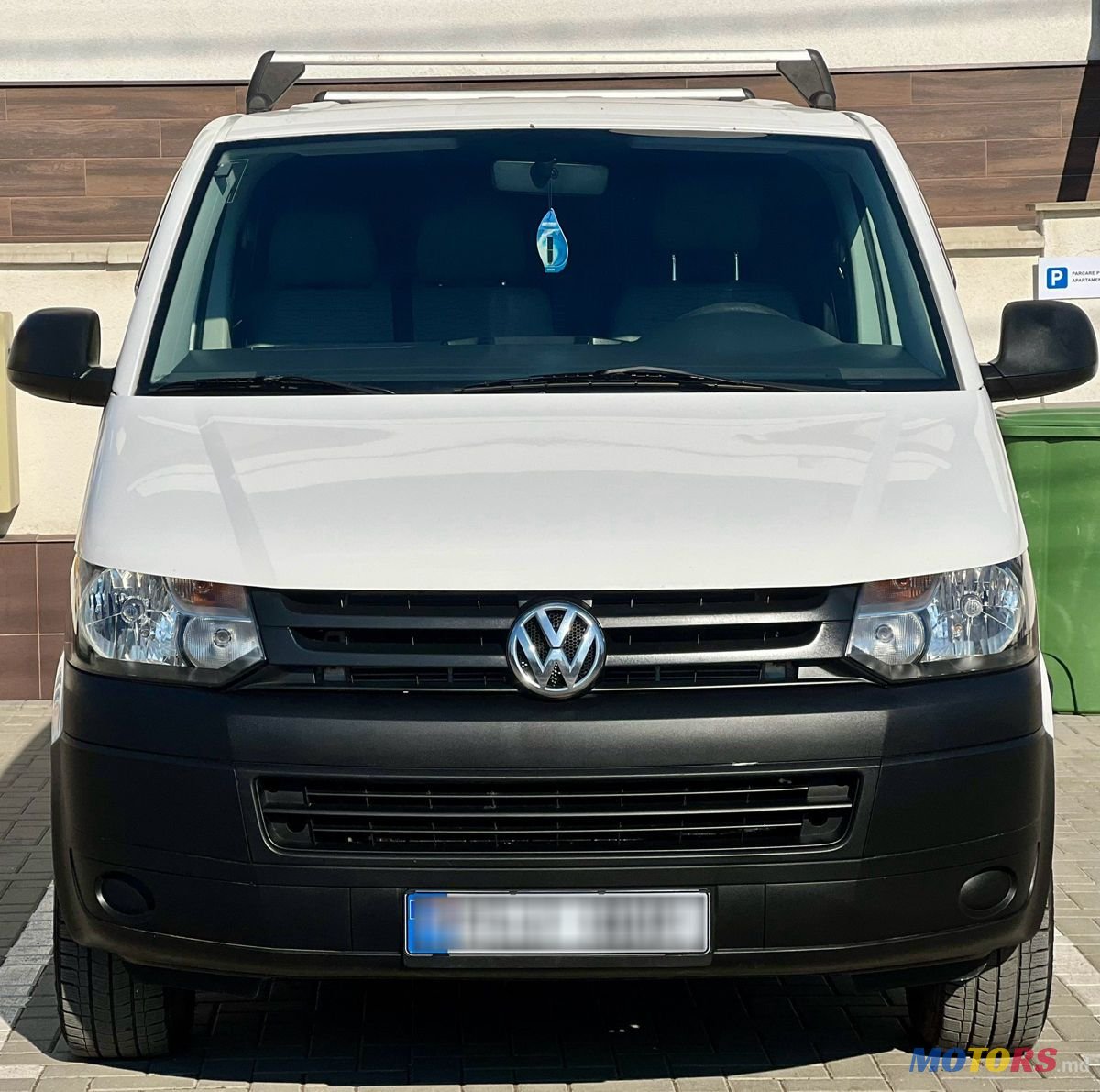 2013' Volkswagen Transporter photo #3