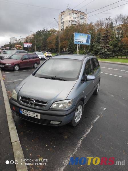 2004' Opel Zafira photo #4
