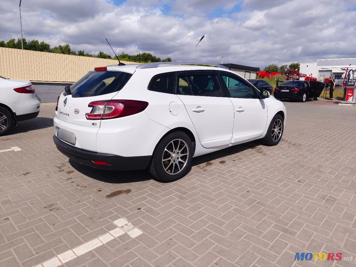 2013' Renault Megane photo #4
