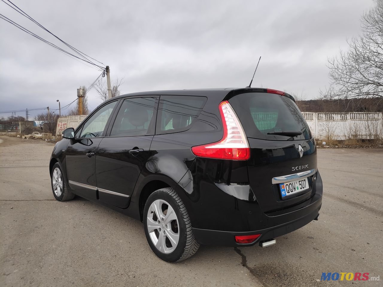 2012' Renault Grand Scenic photo #1
