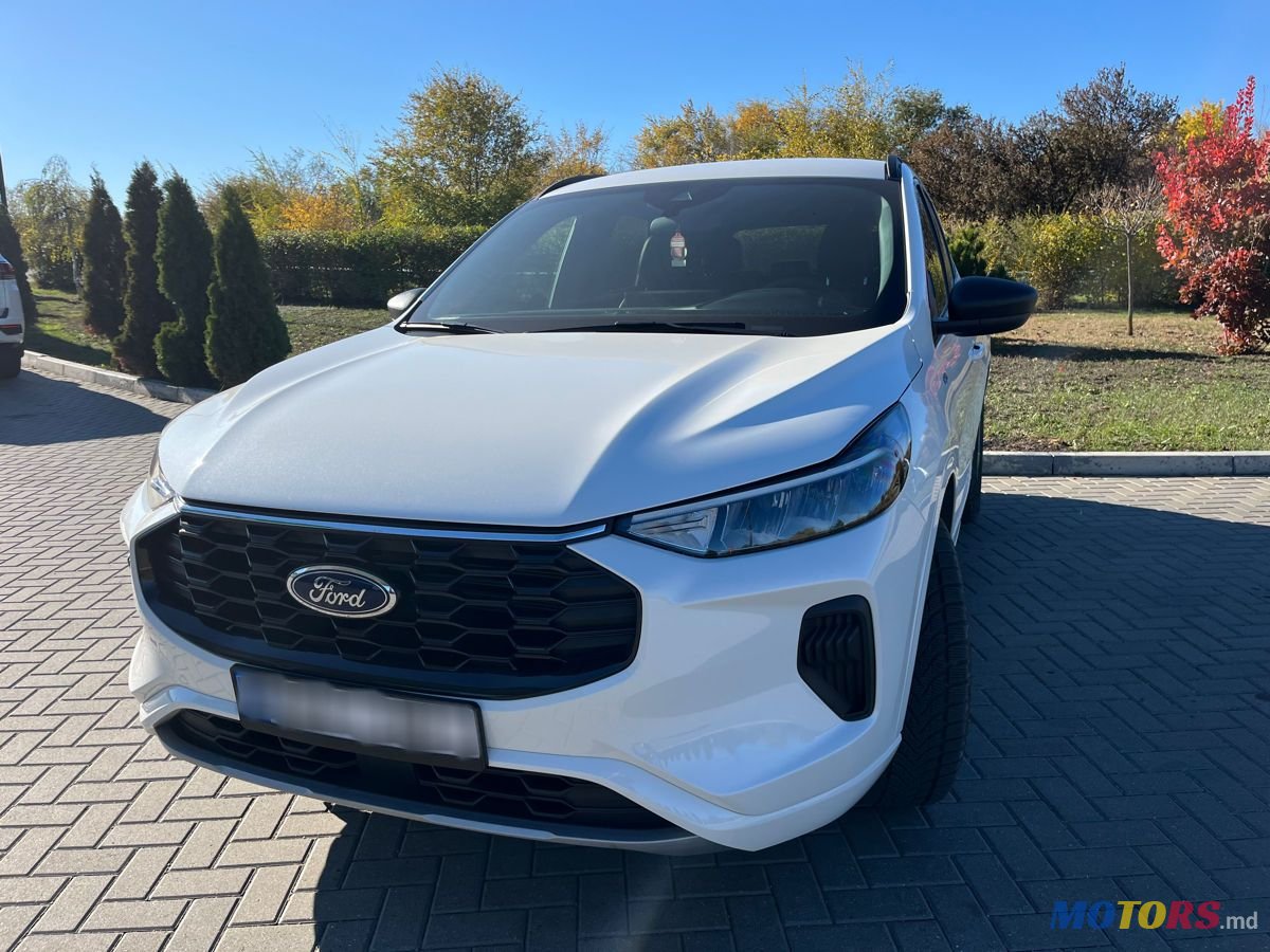 2024' Ford Escape photo #2