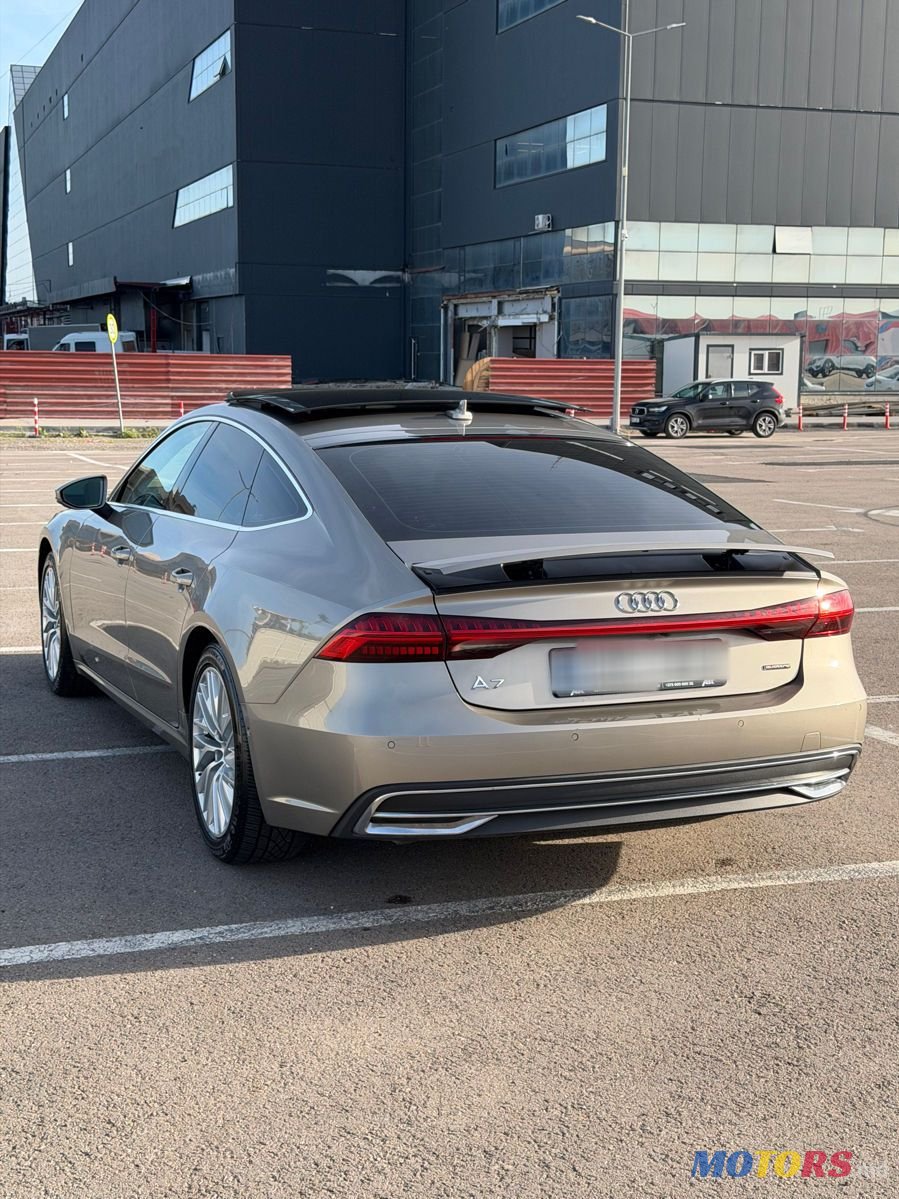 2019' Audi A7 photo #6