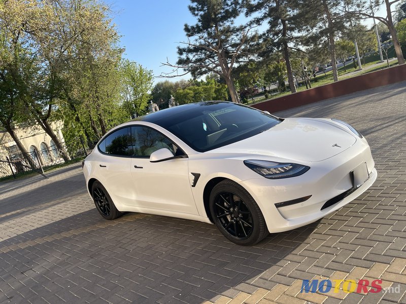 2020' Tesla Model 3 photo #3