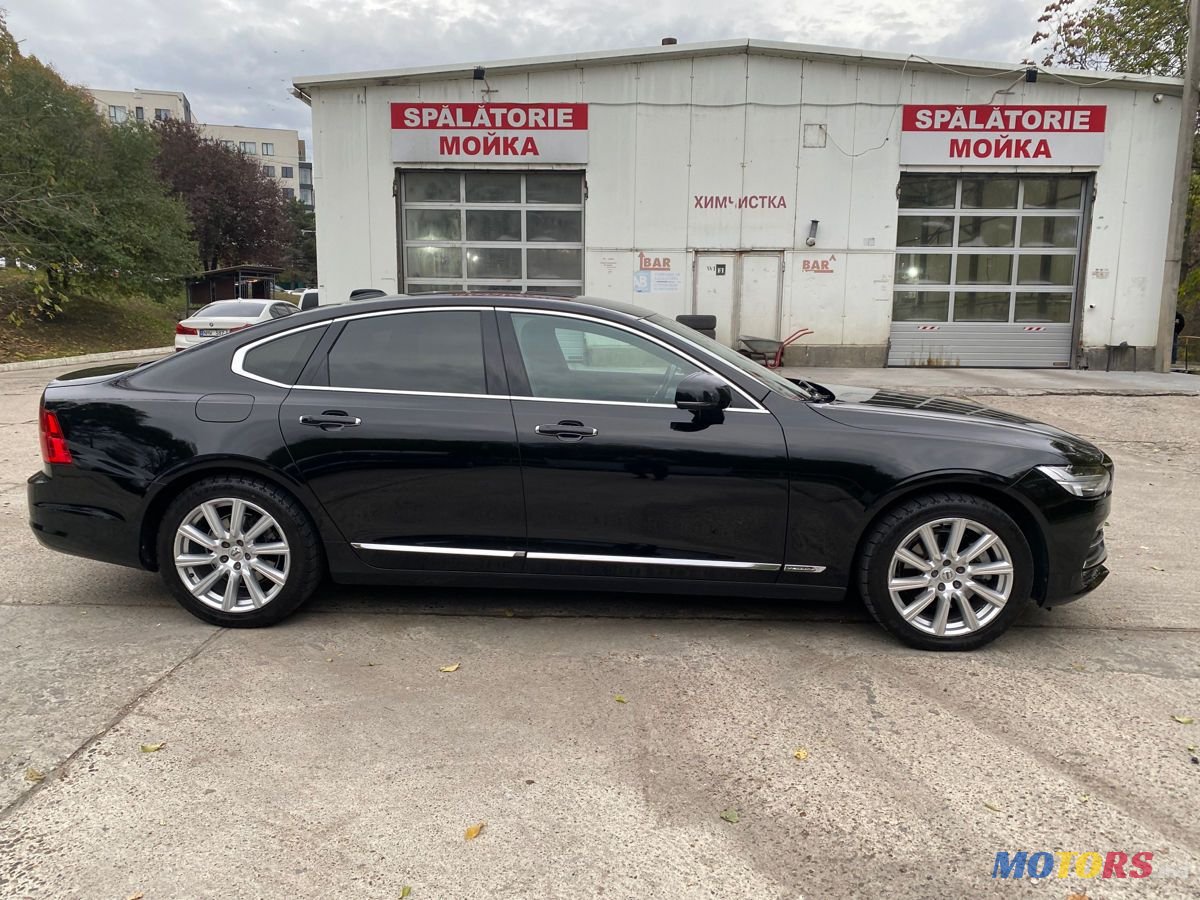2017' Volvo S90 photo #3