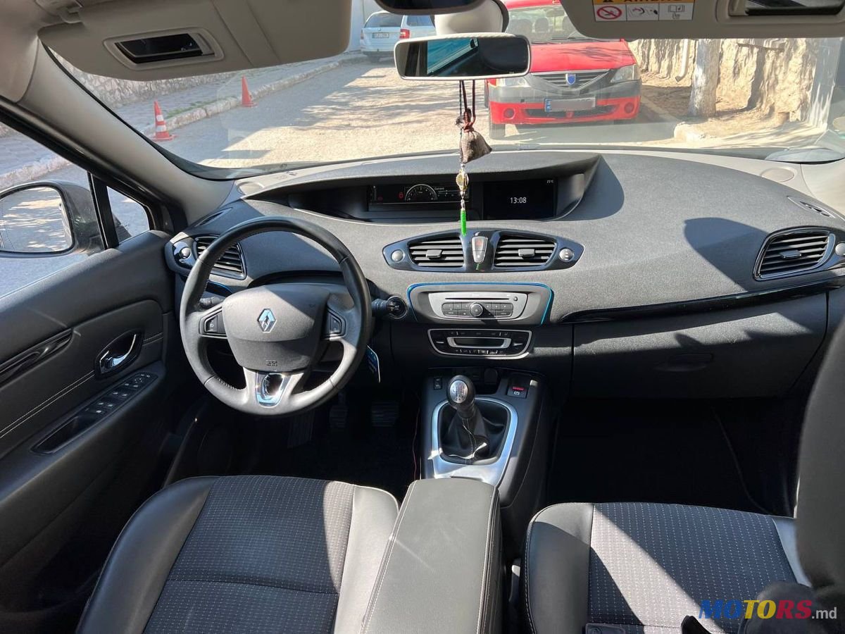 2016' Renault Scenic photo #6