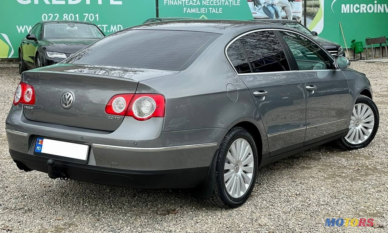 2008' Volkswagen Passat photo #3