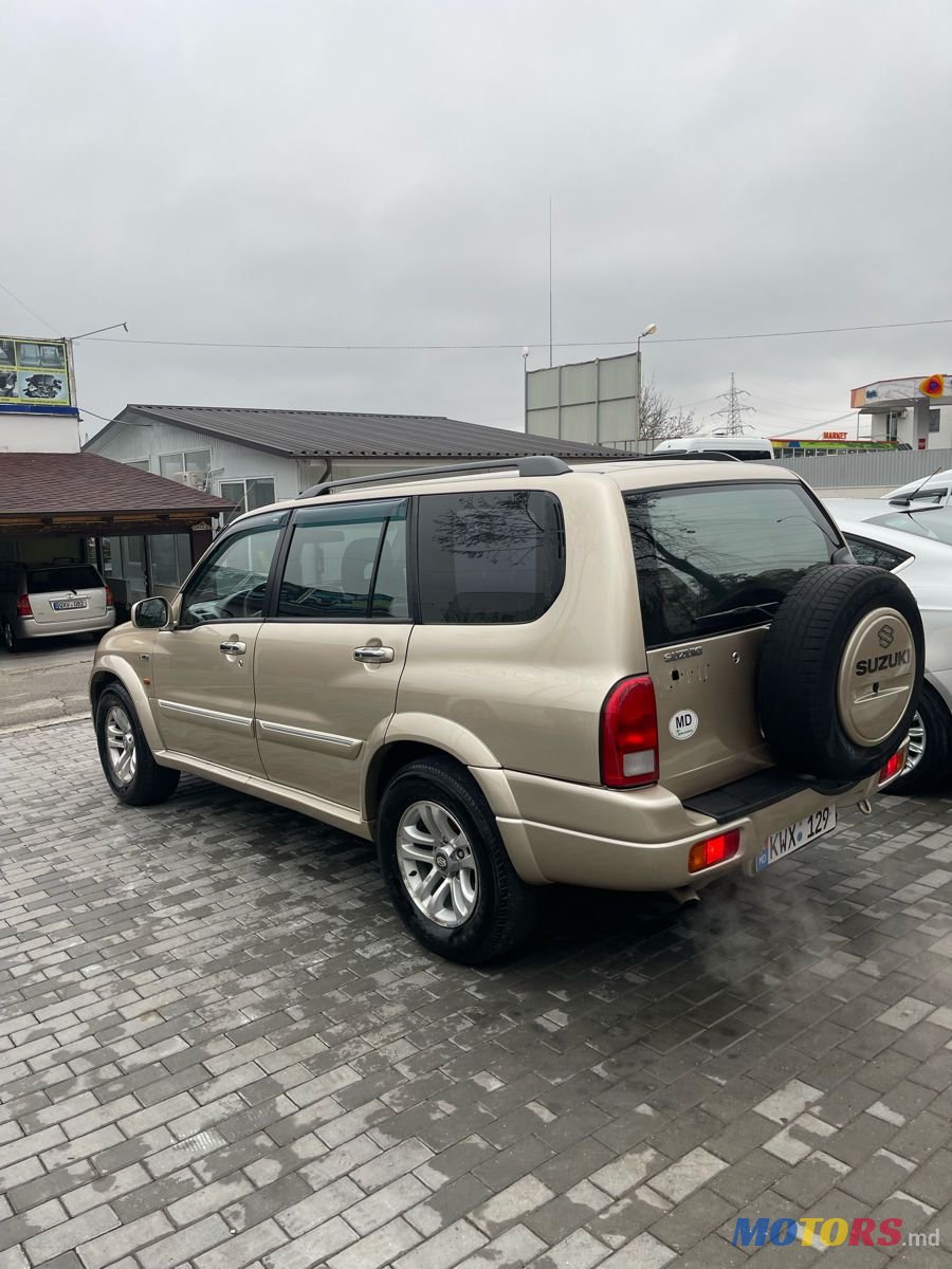 2005' Suzuki Grand Vitara photo #2