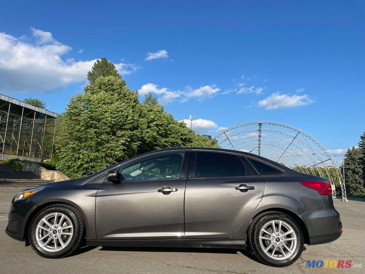 2016' Ford Focus photo #2