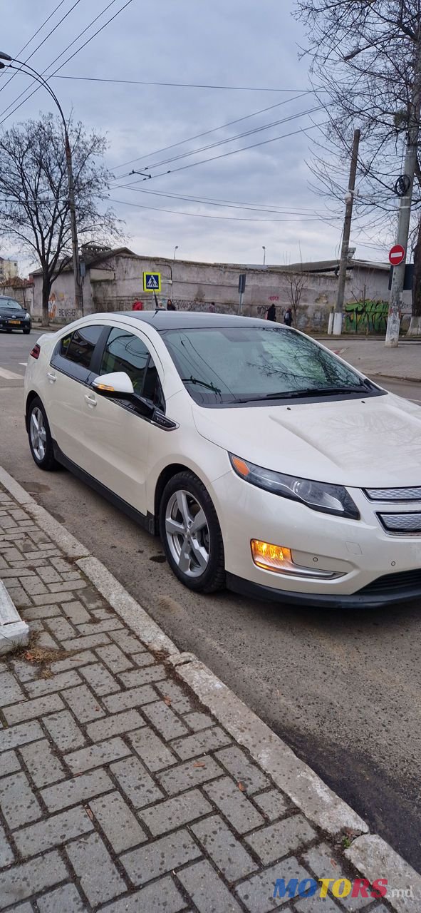 2011' Chevrolet Volt photo #4