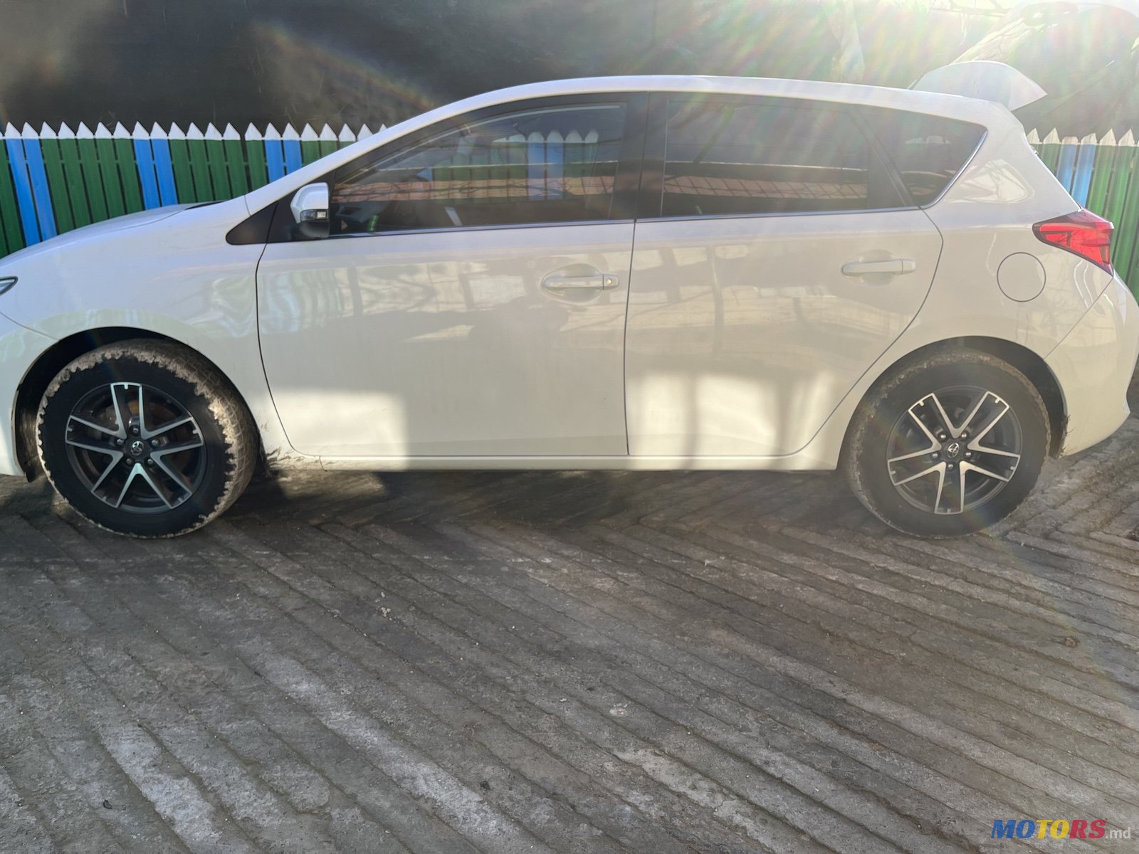 2014' Toyota Auris photo #1