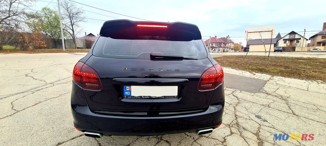 2012' Porsche Cayenne photo #4
