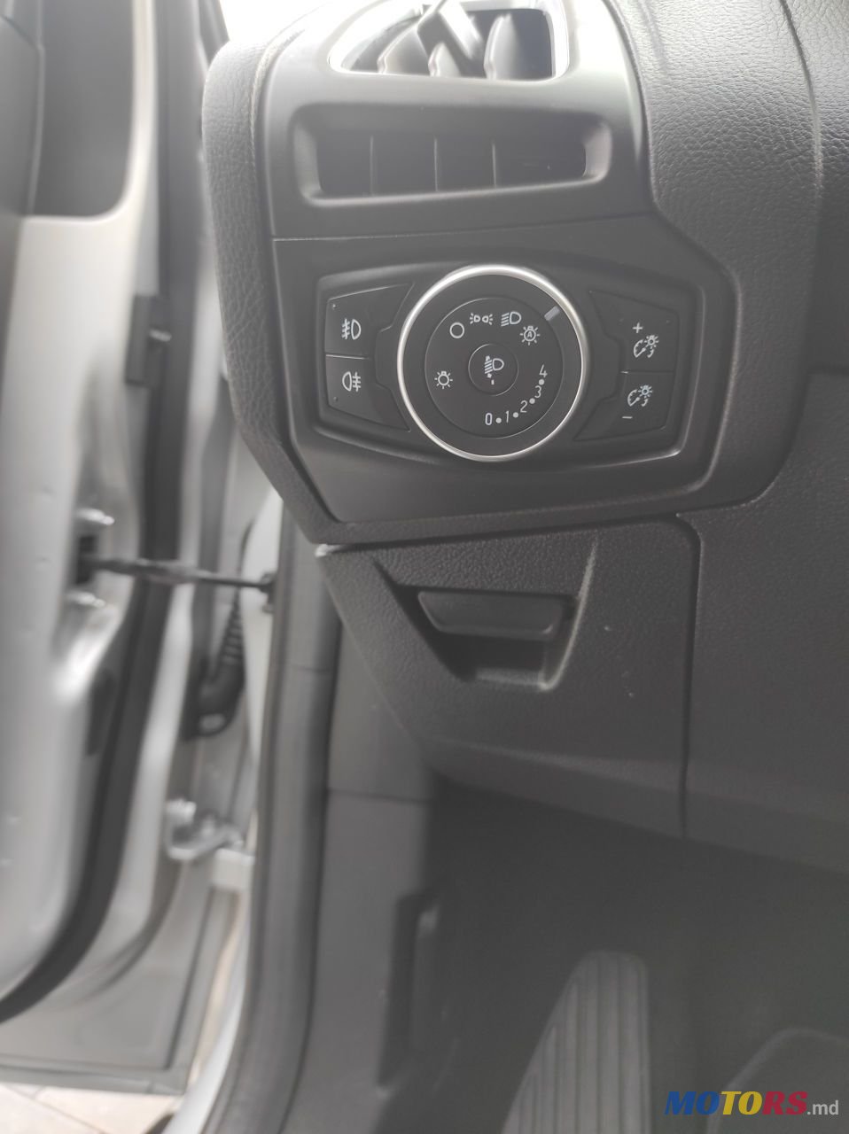 2017' Ford Focus photo #3