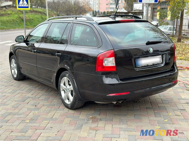 2011' Skoda Octavia photo #4