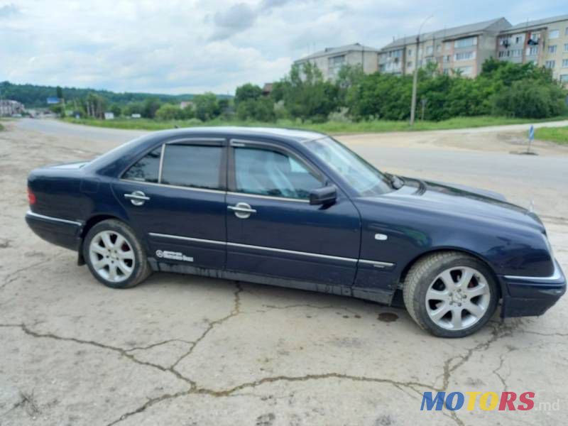 1997' Mercedes-Benz E photo #5