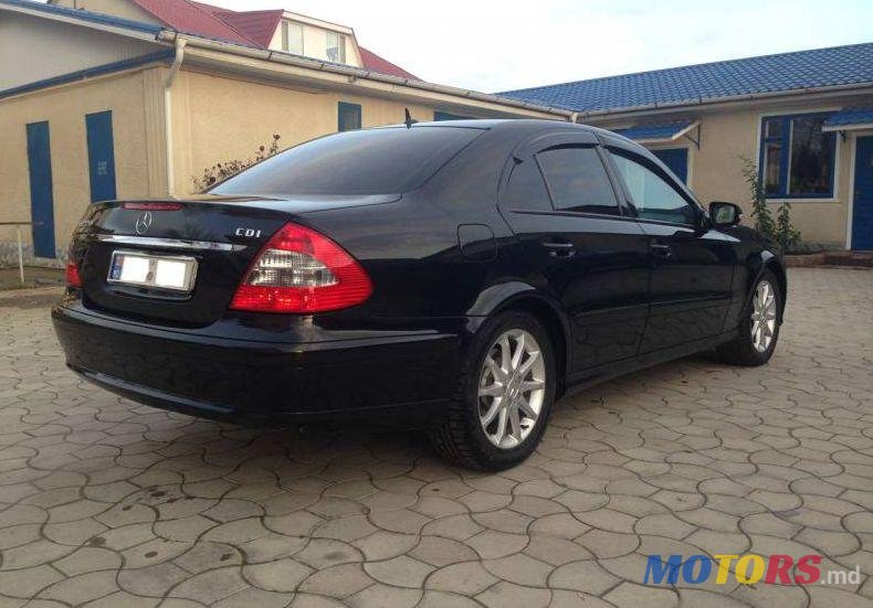 2007' Mercedes-Benz E photo #1