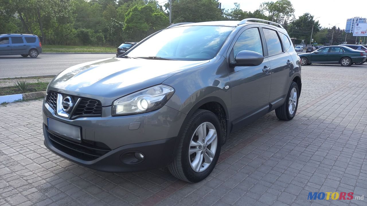 2012' Nissan Qashqai photo #2