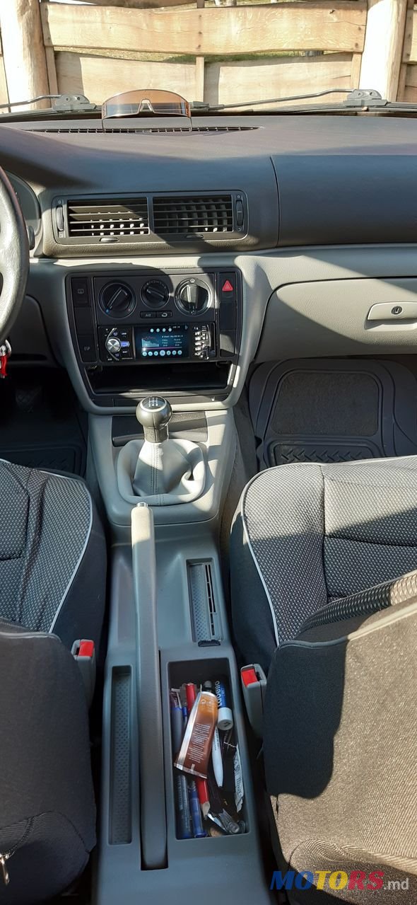 2000' Volkswagen Passat photo #3