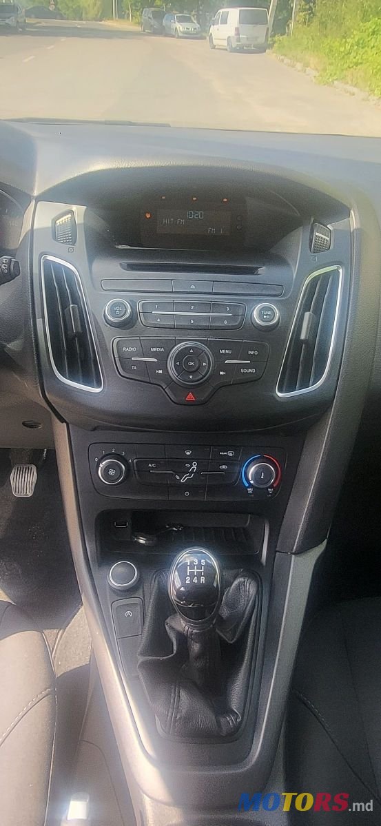 2015' Ford Focus photo #5