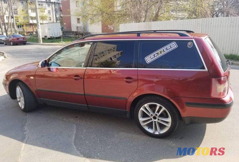 2003' Volkswagen Passat photo #1