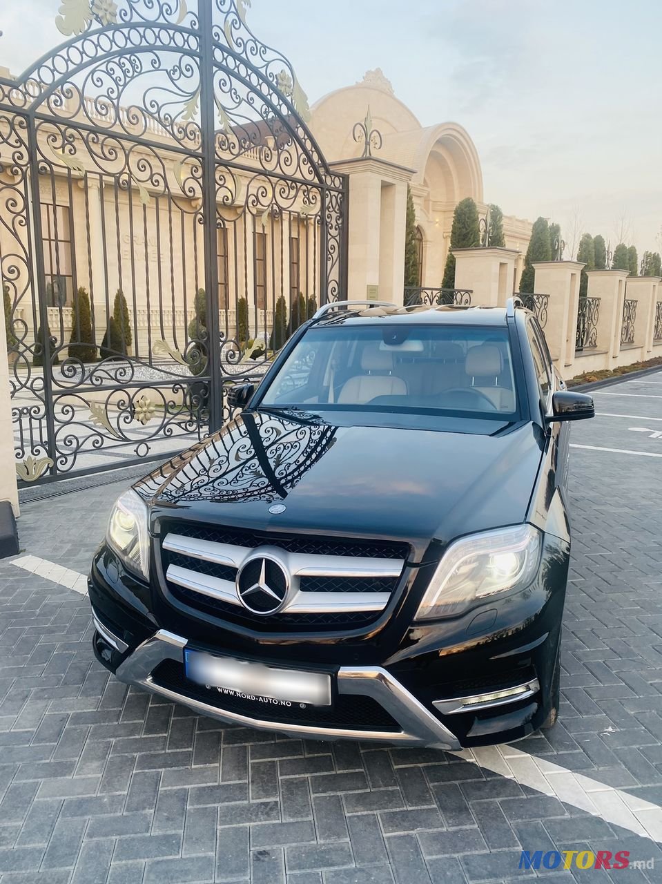 2013' Mercedes-Benz GLK-Class photo #3