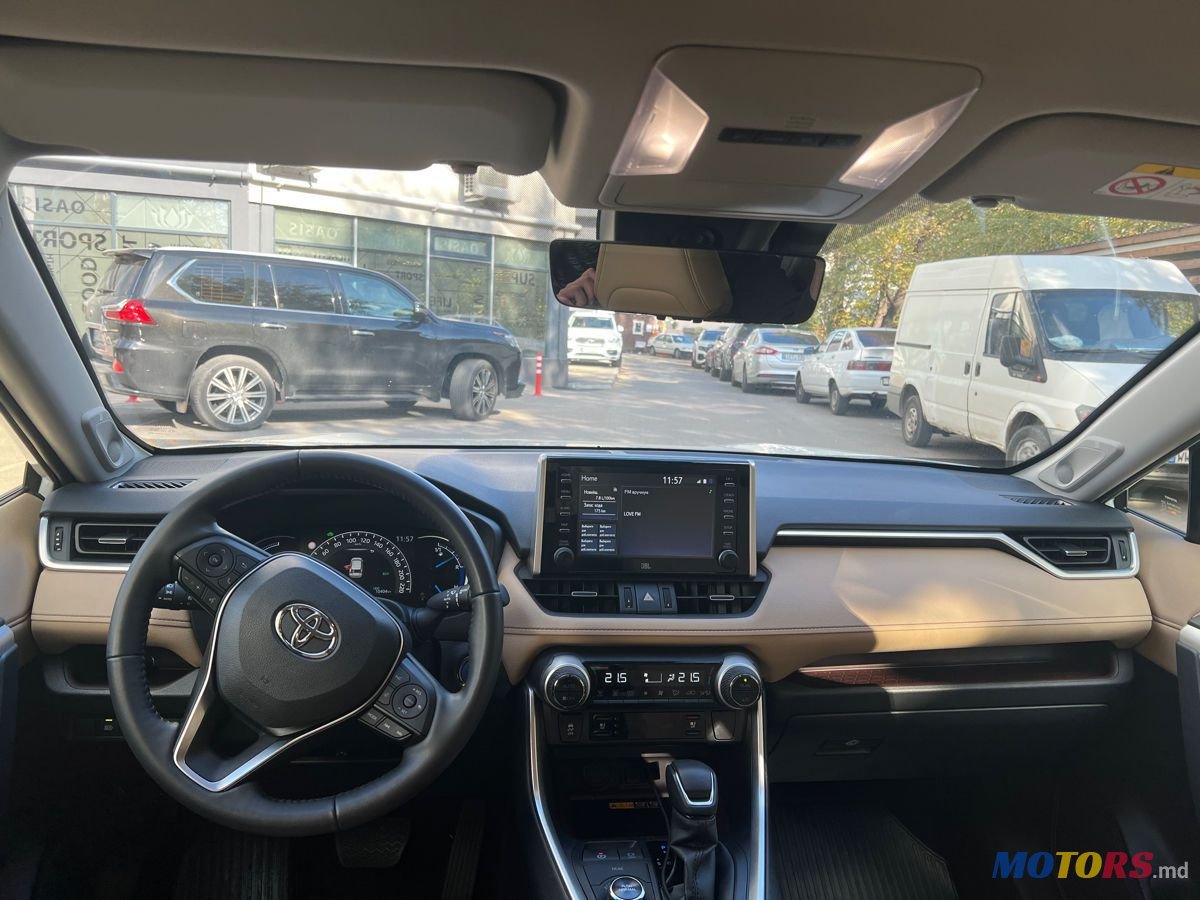 2021' Toyota RAV4 photo #3