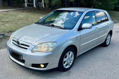 2005' Toyota Corolla