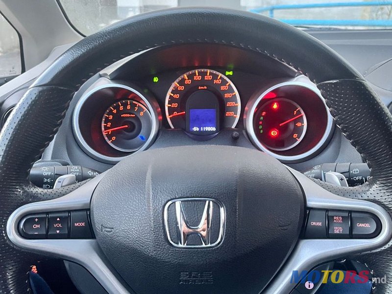 2013' Honda Jazz photo #6