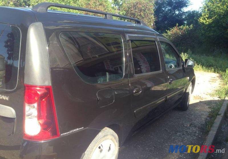 2011' Dacia Logan photo #1