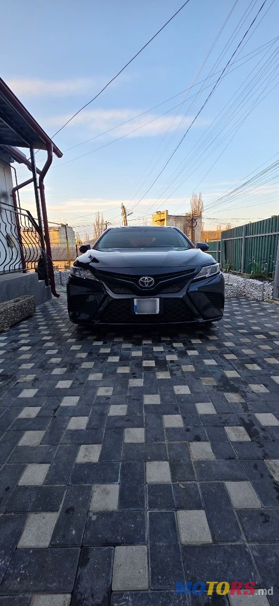 2018' Toyota Camry photo #3