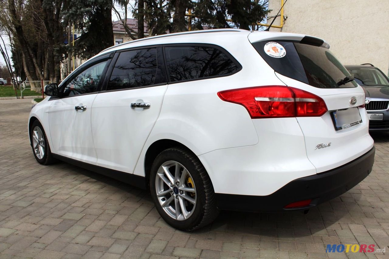 2016' Ford Focus photo #2